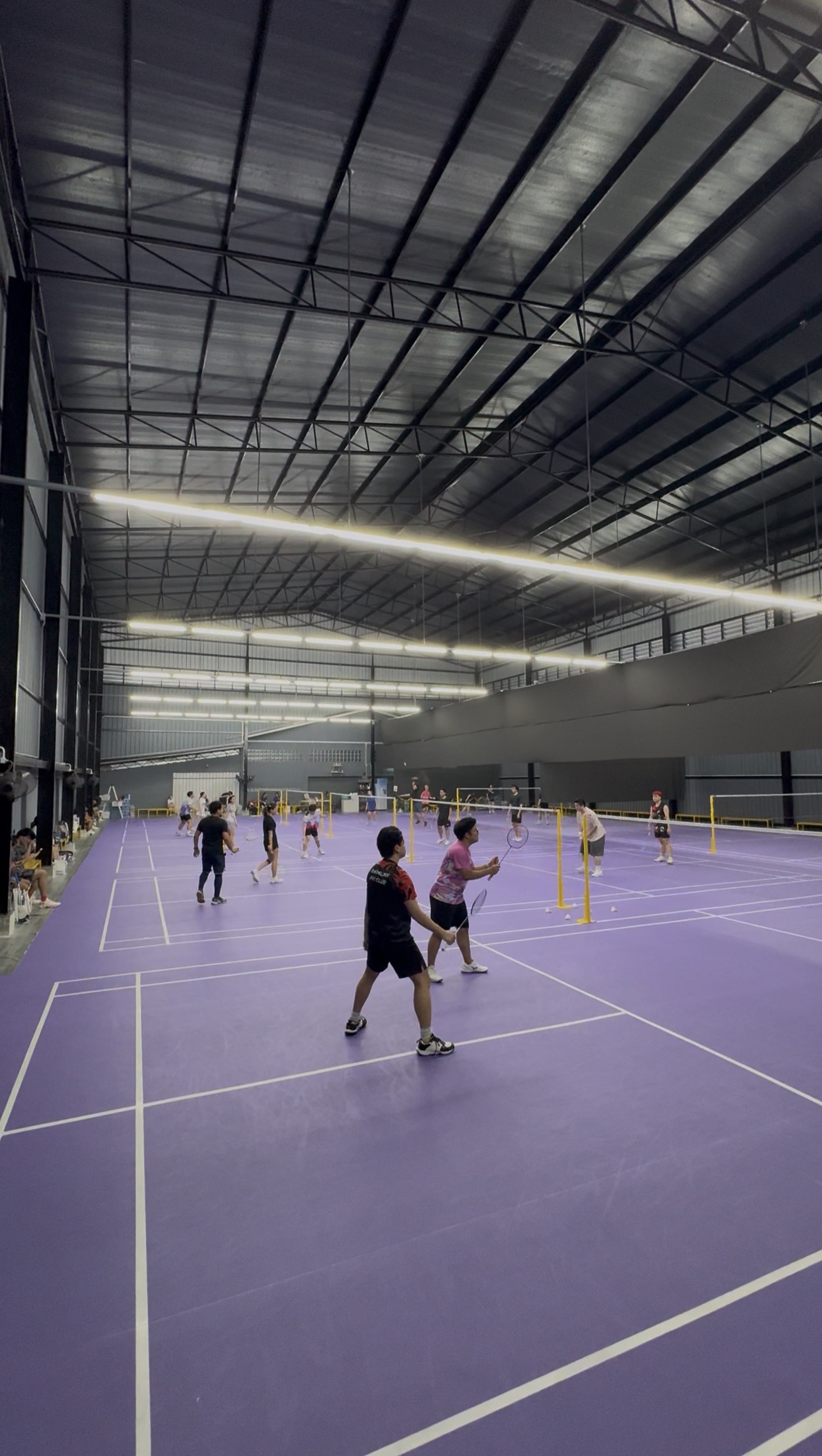 รอบตีแบดวันศุกร์ สนาม The Smash 44